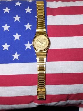 Rare Vintage Helbros Gold-Tone United State Marines Face Bracelet Watch $100